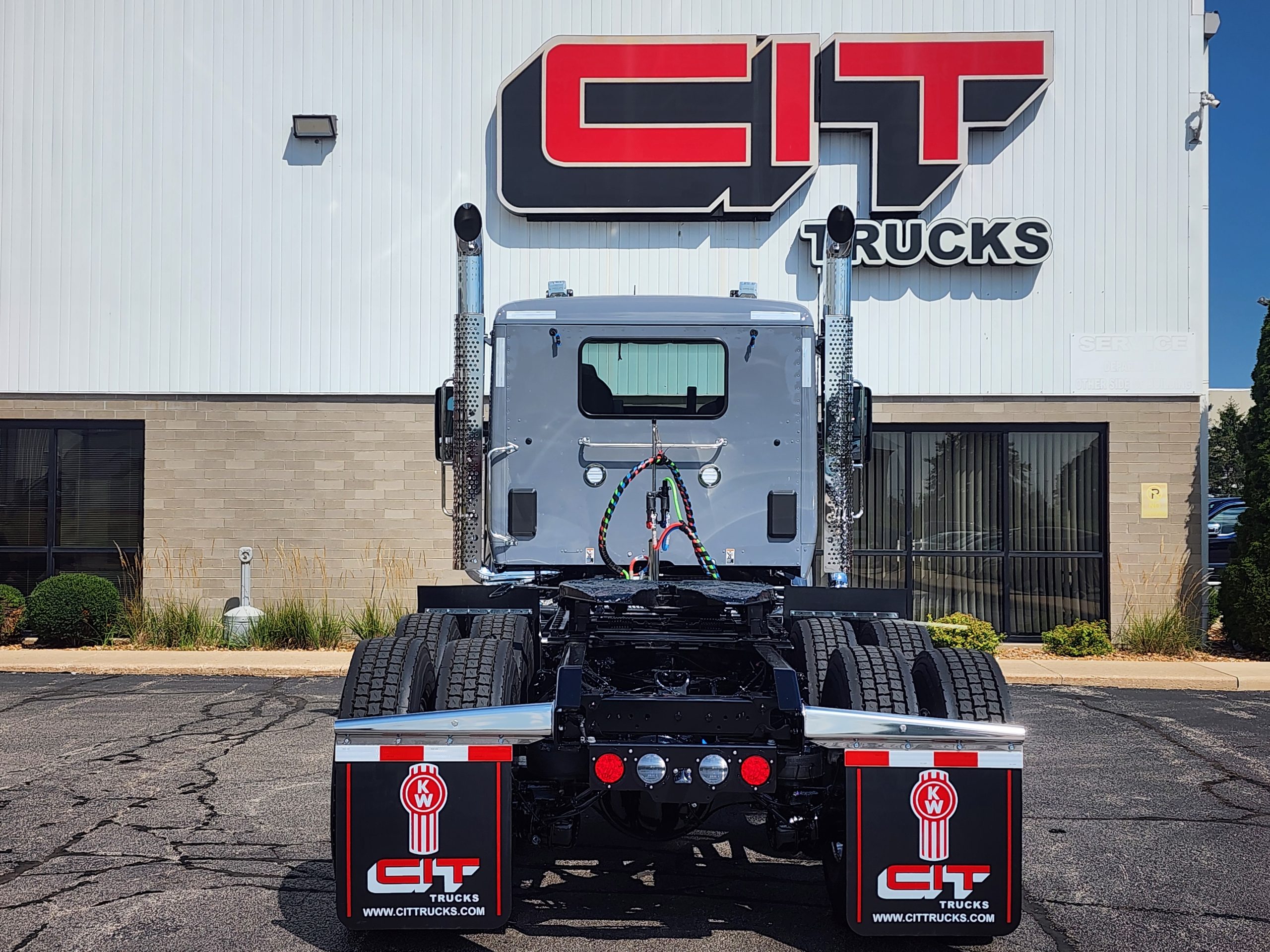2027 Kenworth W990 in Rockford, IL — photo 6