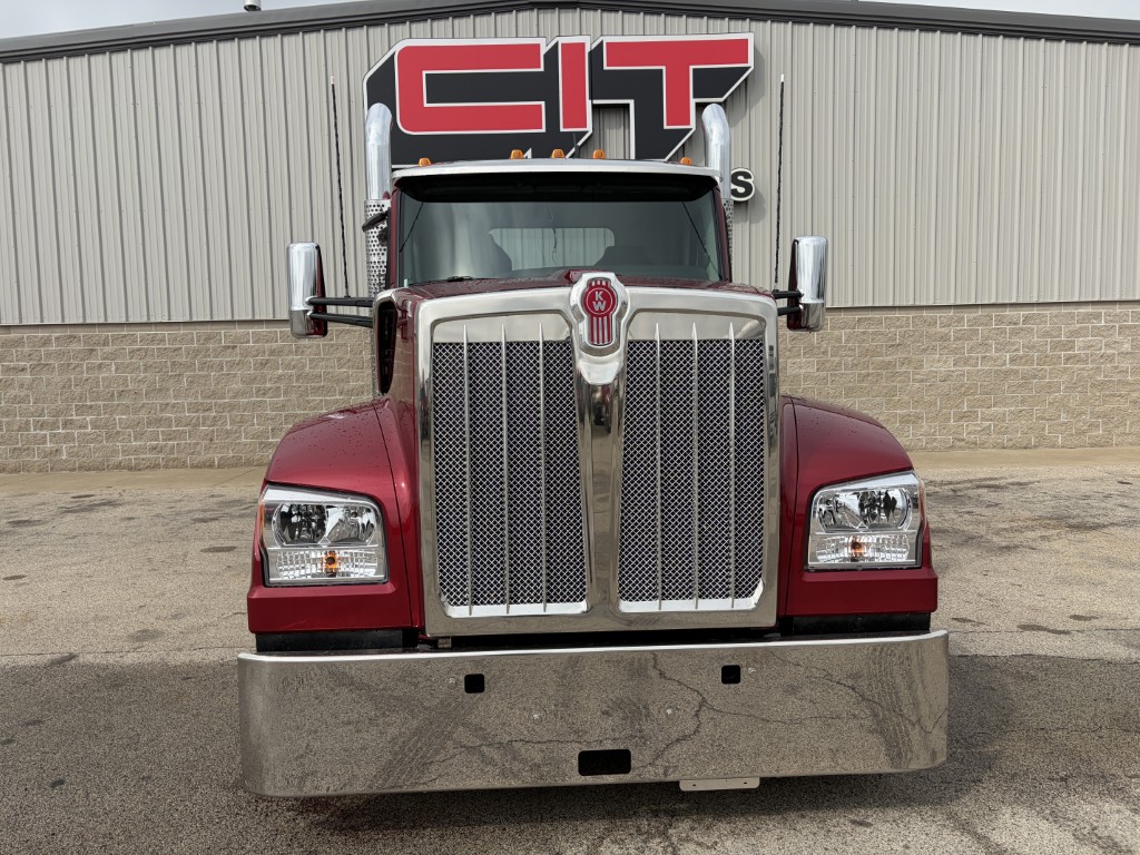 NEW 2027 KENWORTH W990 - image 2 of 6