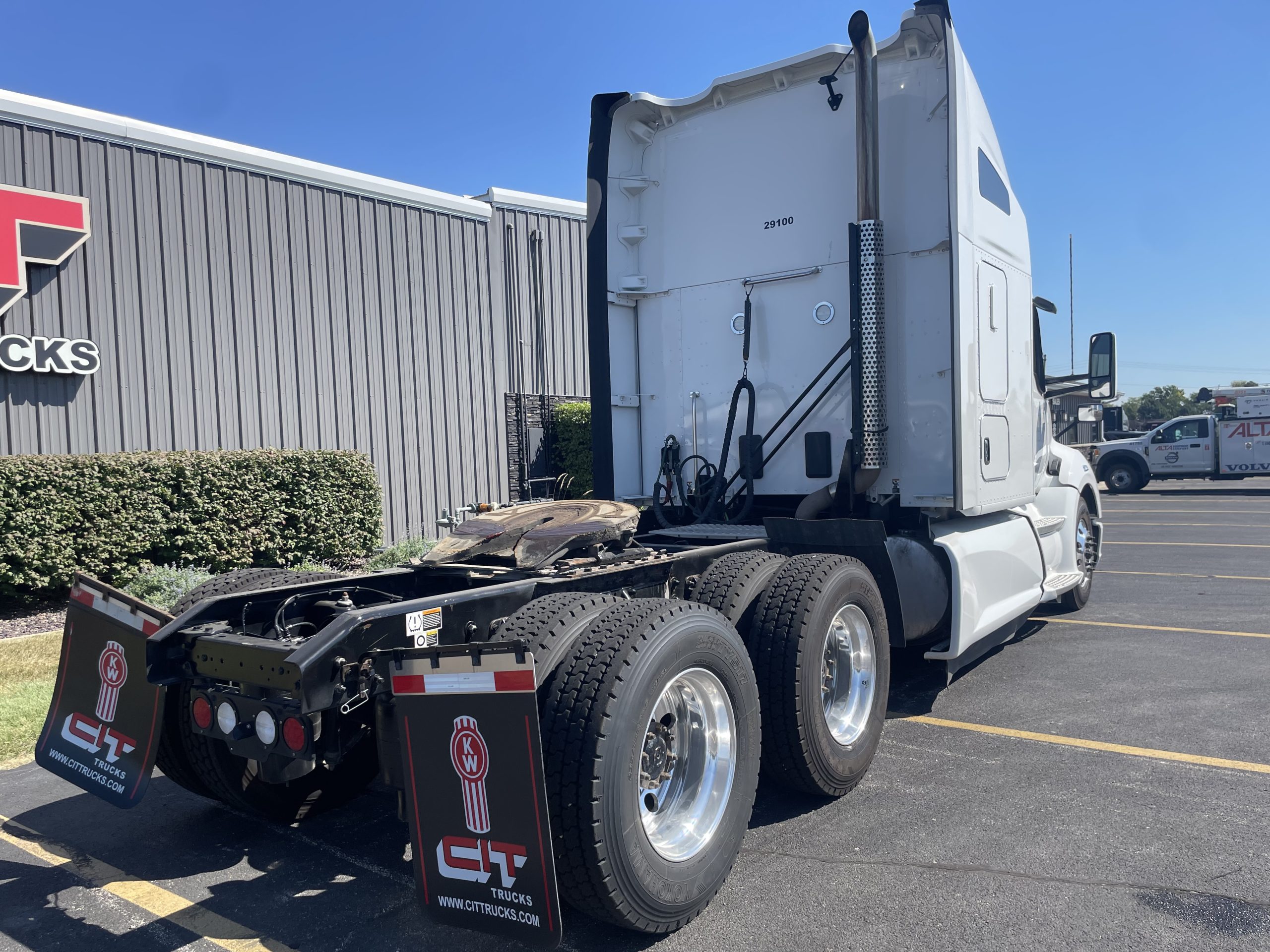 2022 Kenworth T680 — photo 5