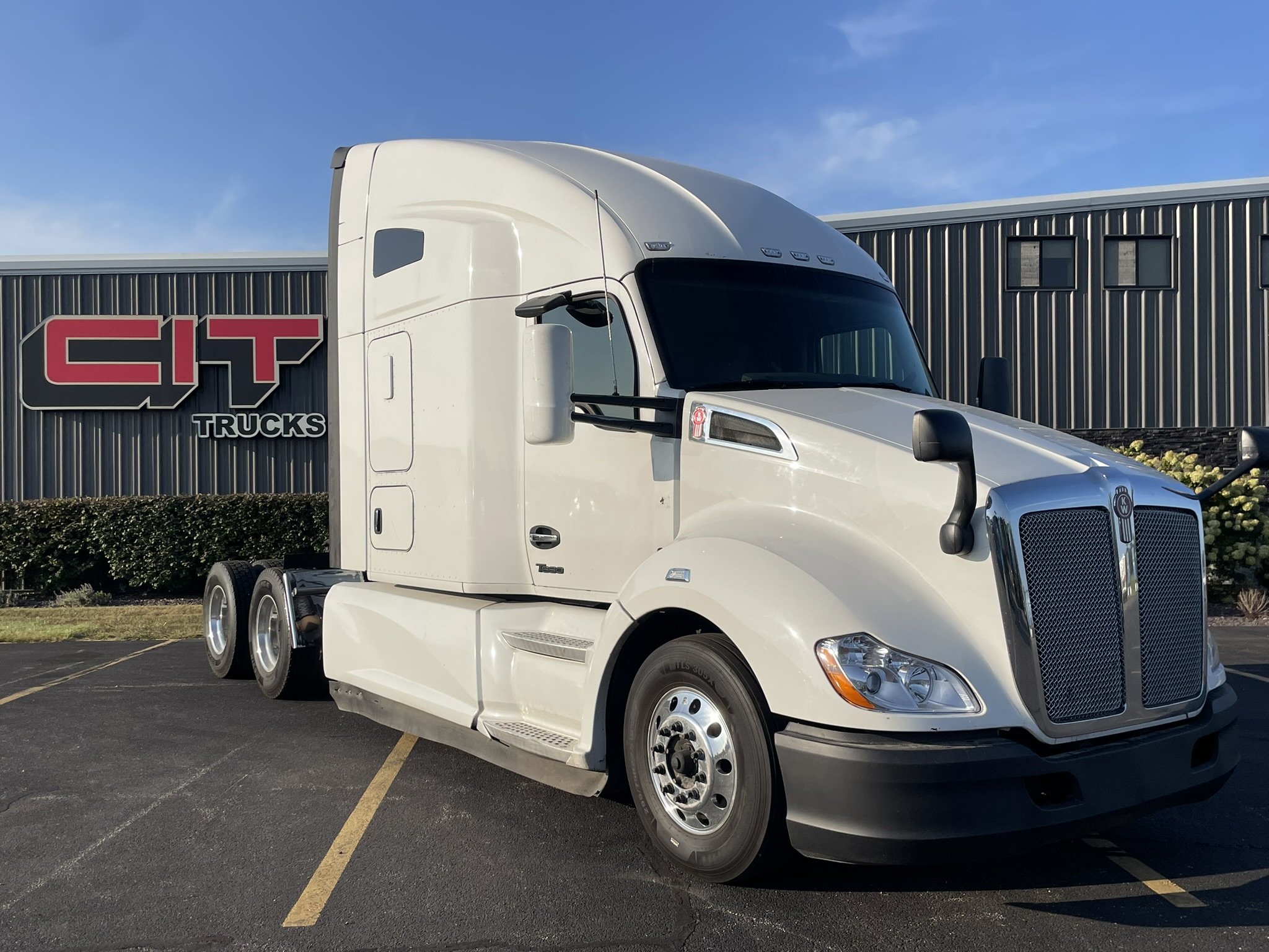 2022 KENWORTH T680 2022 KENWORTH T680 - image 3 of 6