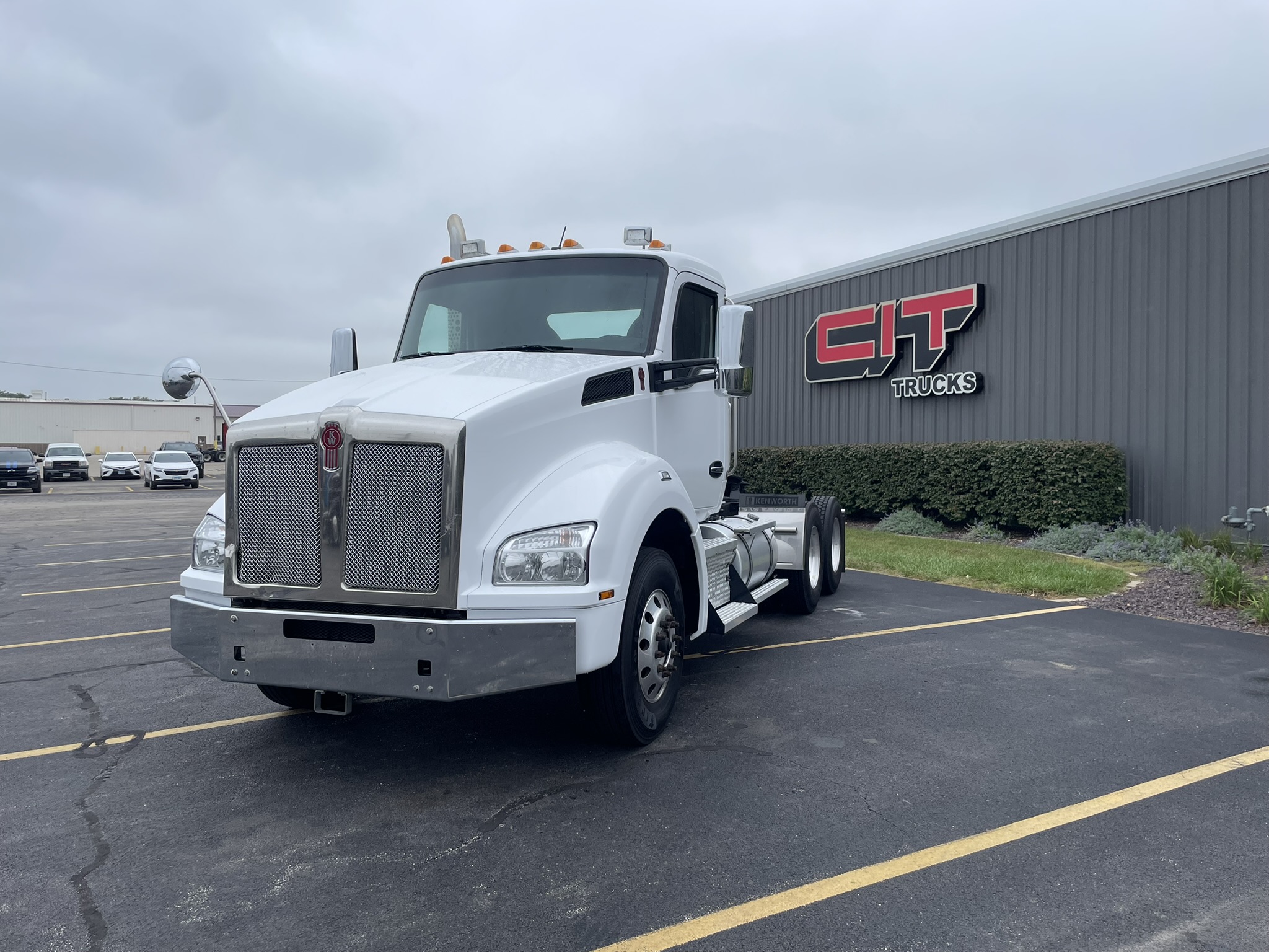 2023 Kenworth T880 in Normal, IL