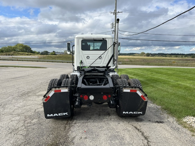 NEW 2027 MACK GRANITE 64FT NEW 2027 MACK GRANITE 64FT - image 6 of 6