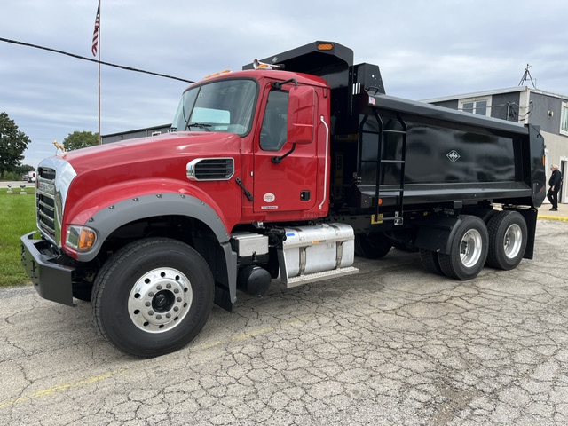 NEW 2027 MACK GRANITE 64F NEW 2027 MACK GRANITE 64F - image 1 of 6