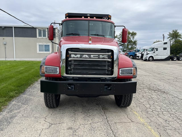 NEW 2027 MACK GRANITE 64F NEW 2027 MACK GRANITE 64F - image 2 of 6