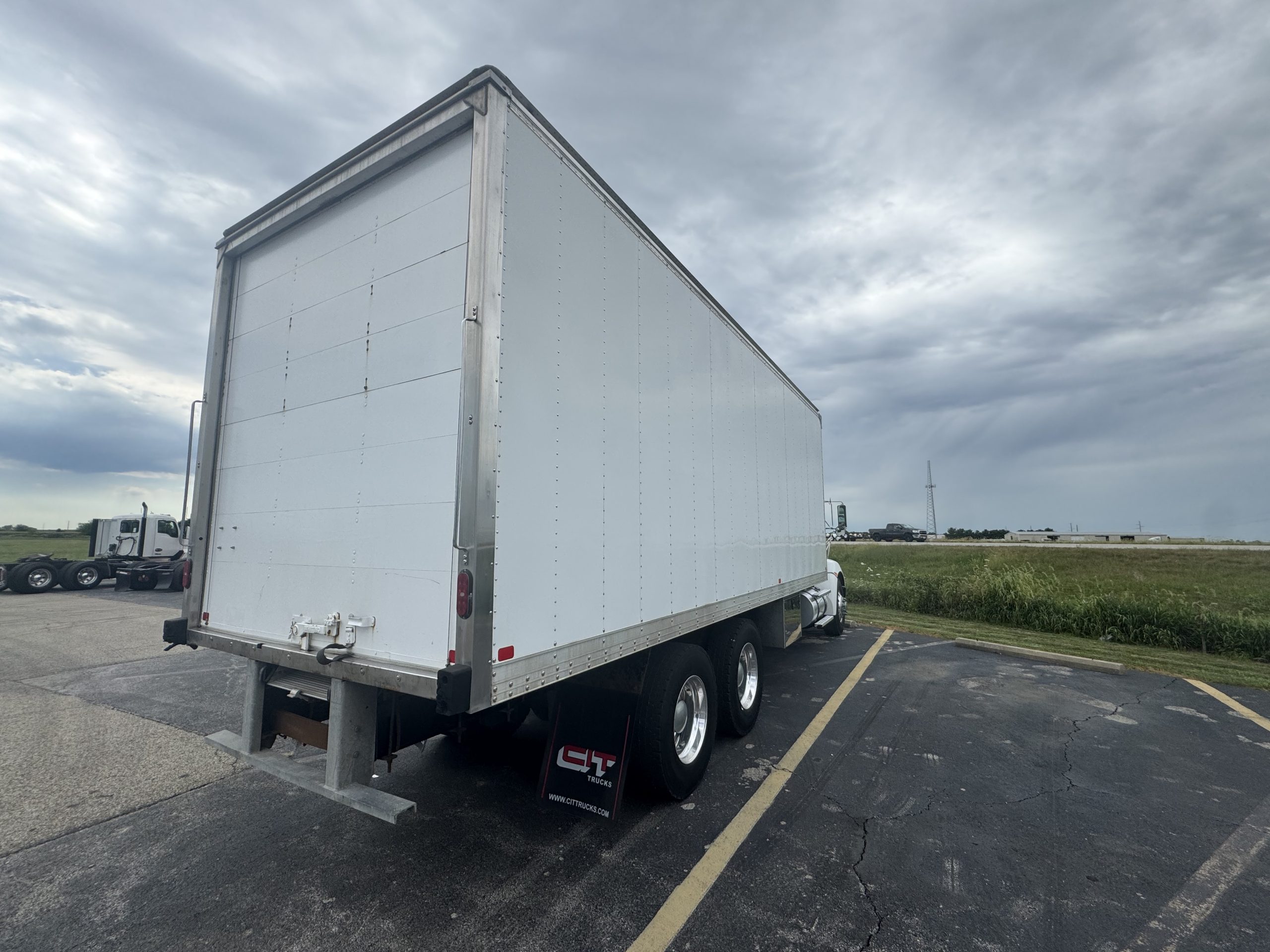 2022 KENWORTH T370 2022 KENWORTH T370 - image 5 of 6