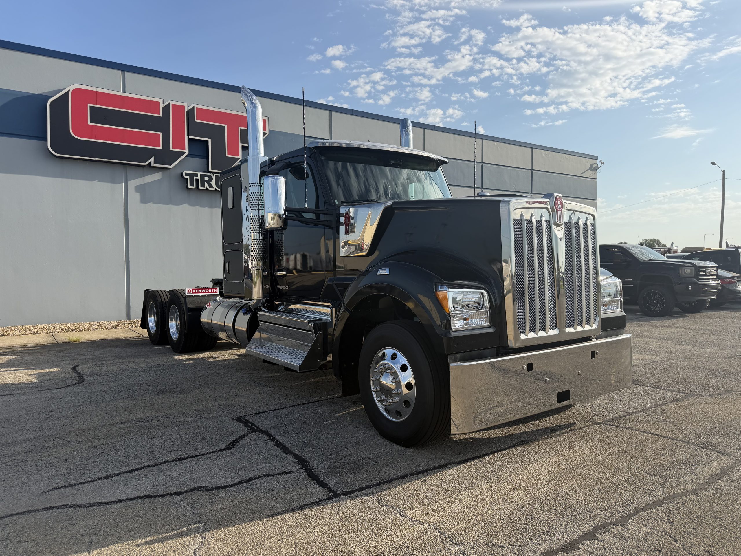 NEW KENWORTH W990 - image 3 of 6