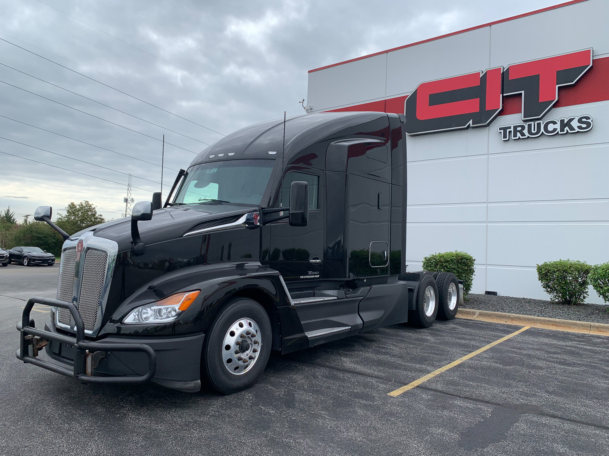 2023 KENWORTH T680 2023 KENWORTH T680 - image 1 of 6