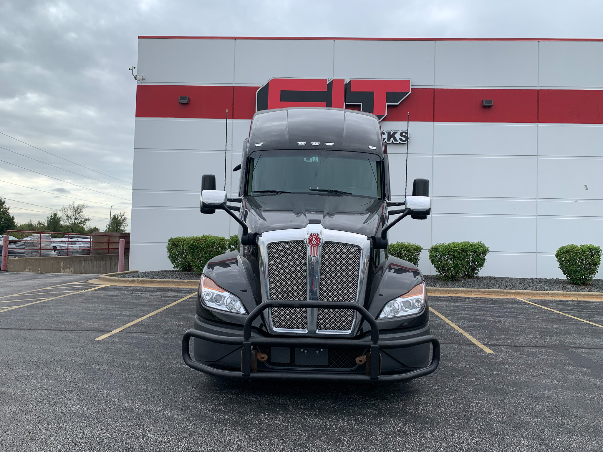 2023 KENWORTH T680 2023 KENWORTH T680 - image 2 of 6