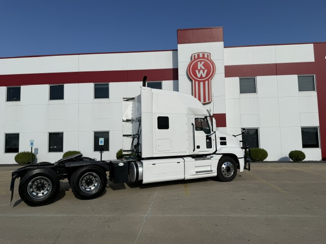 2019 Mack Anthem in Troy, IL — photo 5