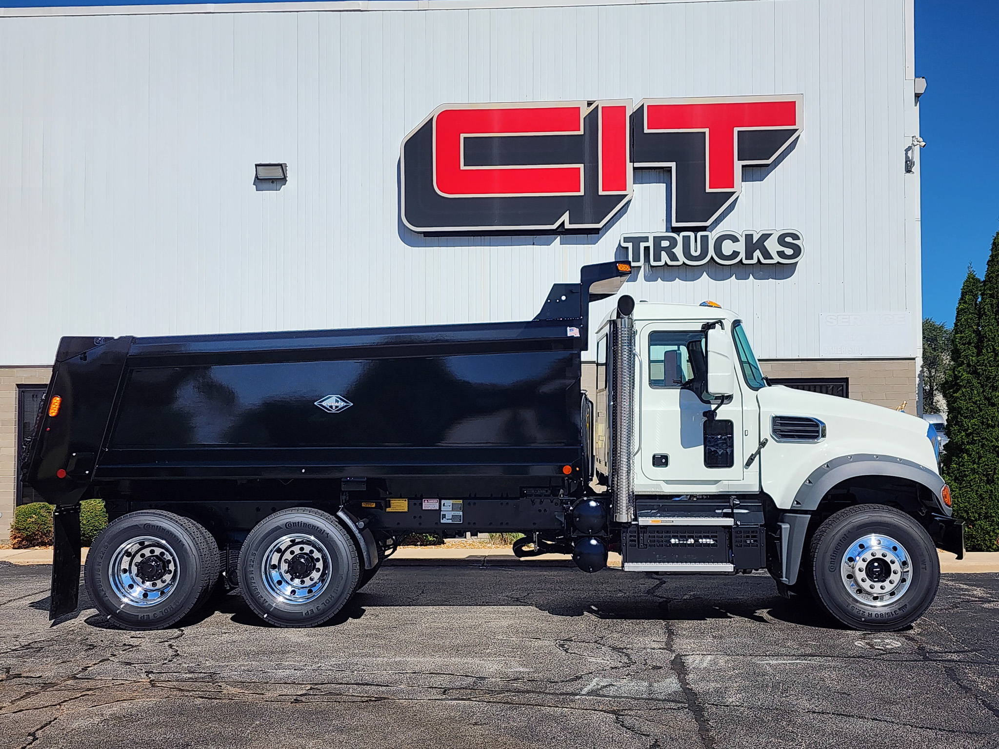 NEW 2027 MACK GRANITE 64F NEW 2027 MACK GRANITE 64F - image 4 of 6
