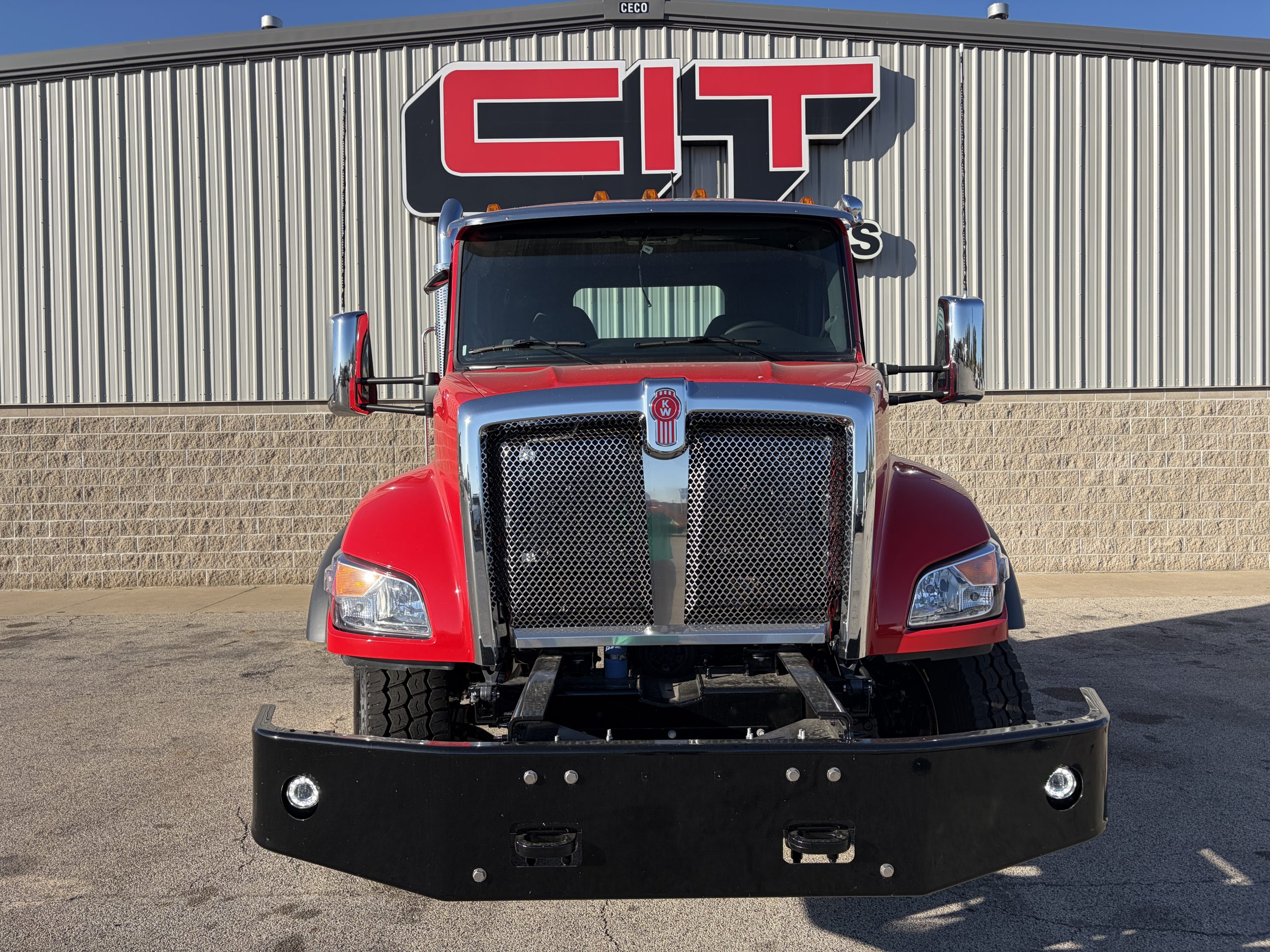 NEW 2027 KENWORTH T480 NEW 2027 KENWORTH T480 - image 2 of 6