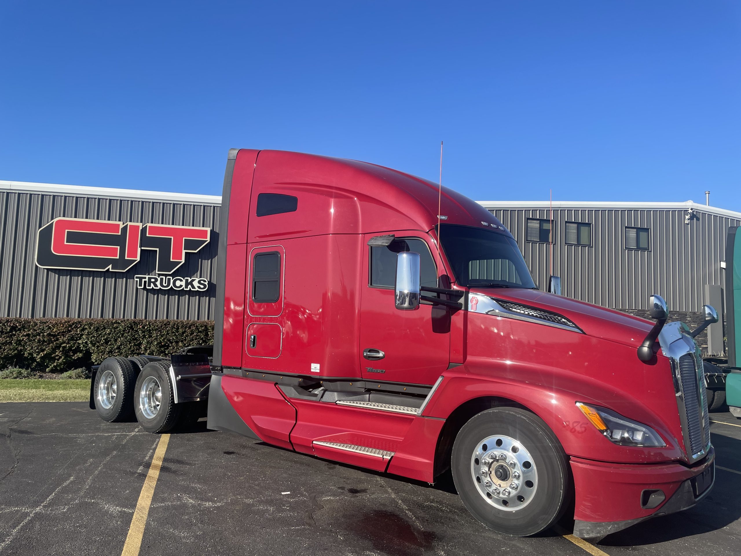 2022 KENWORTH T680 2022 KENWORTH T680 - image 3 of 6
