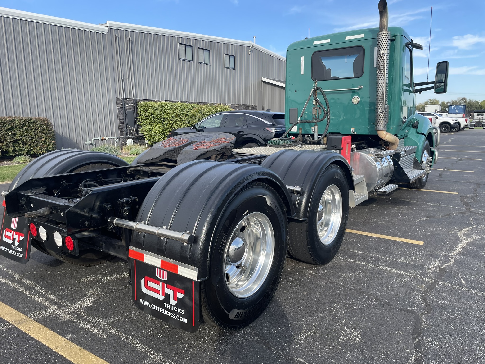 2018 Kenworth T680 in Normal, IL — photo 5