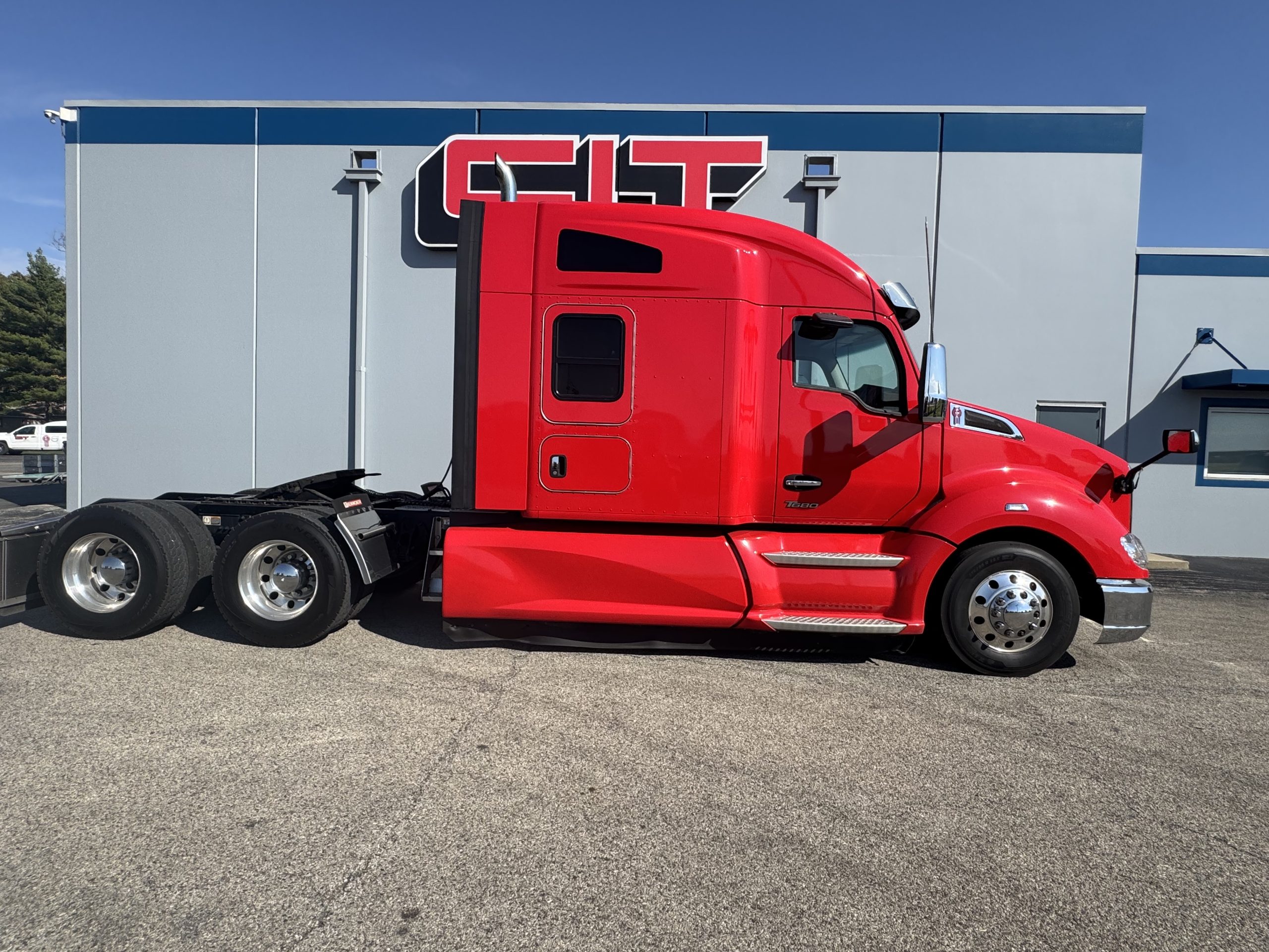 2022 KENWORTH T680 2022 KENWORTH T680 - image 4 of 6