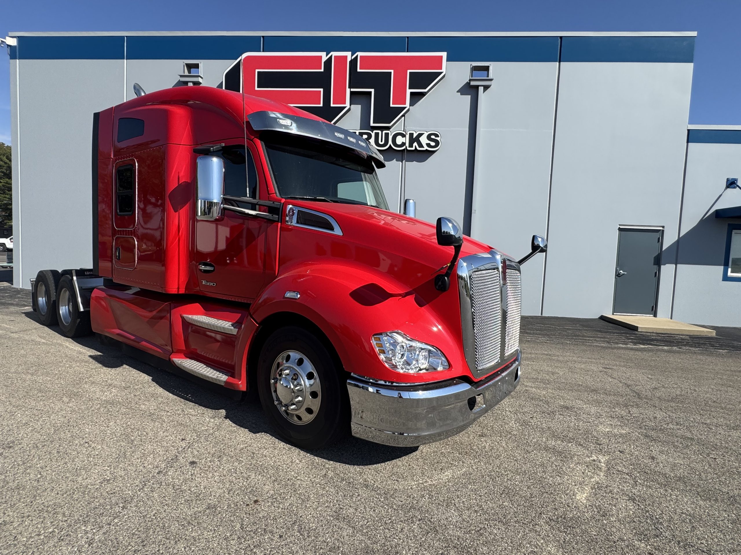 2022 KENWORTH T680 2022 KENWORTH T680 - image 3 of 6