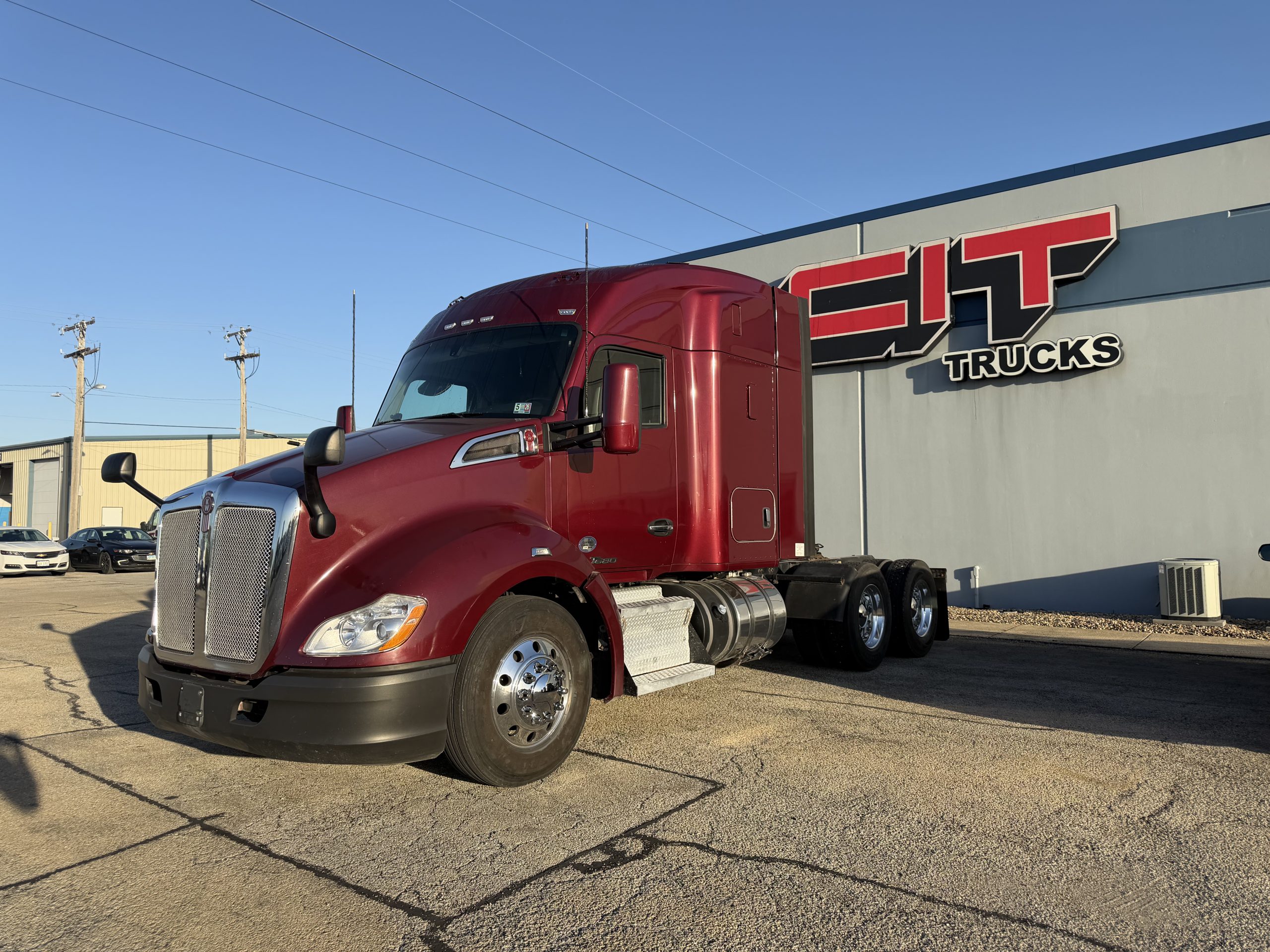 2021 KENWORTH T680 2021 KENWORTH T680 - image 1 of 6