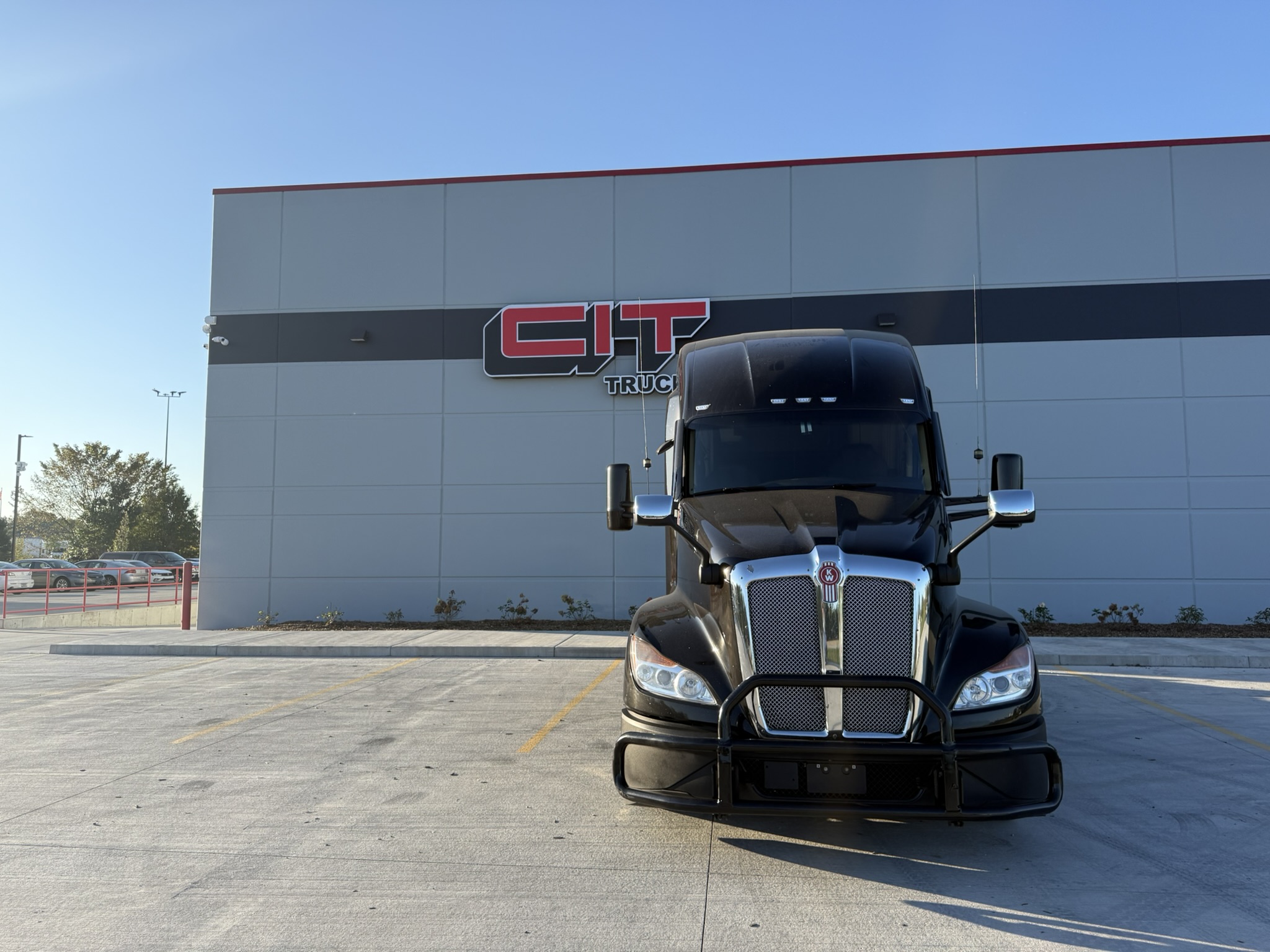 2023 KENWORTH T680 2023 KENWORTH T680 - image 2 of 6
