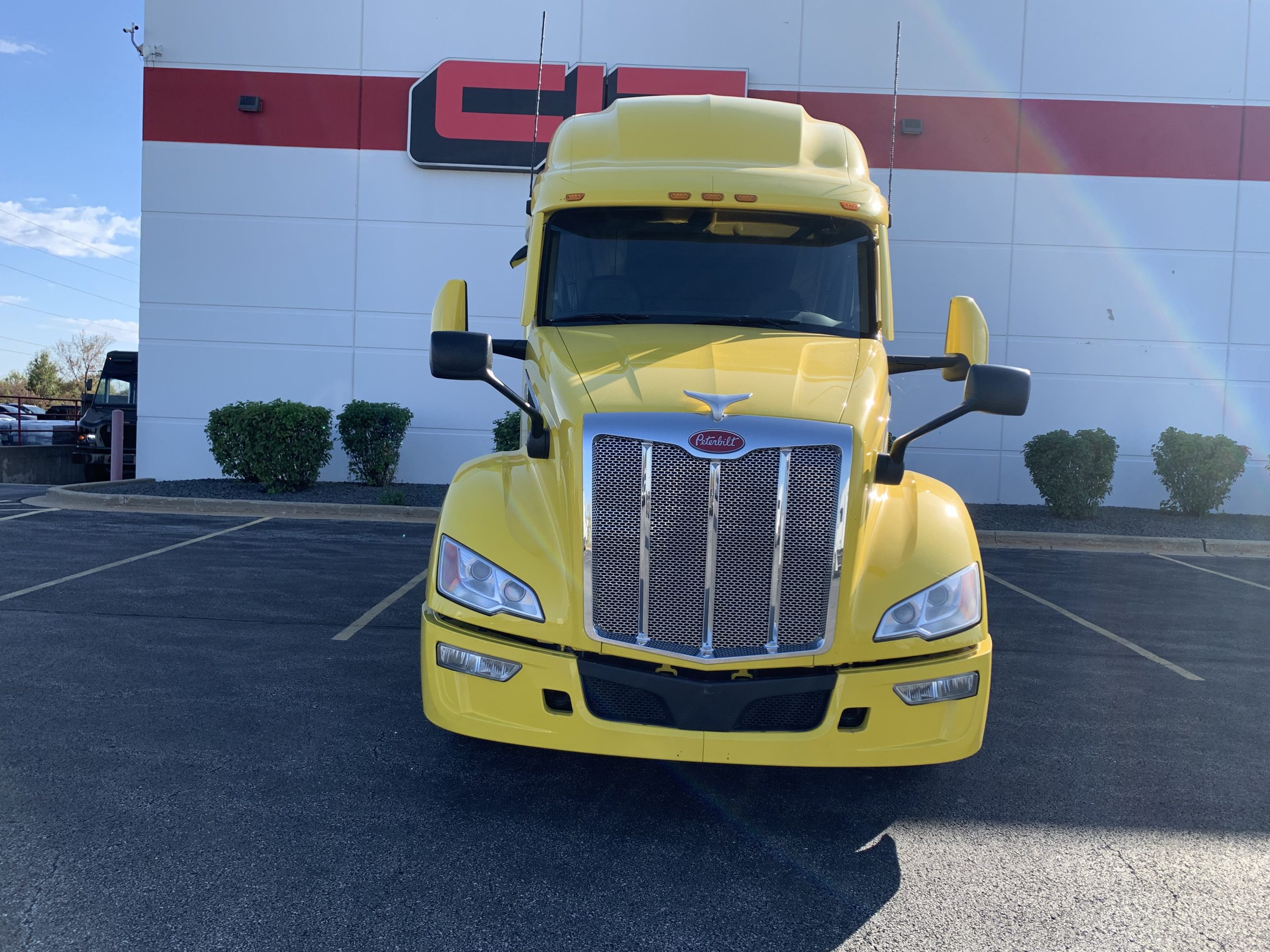 2023 Peterbilt in Mokena, IL — photo 2