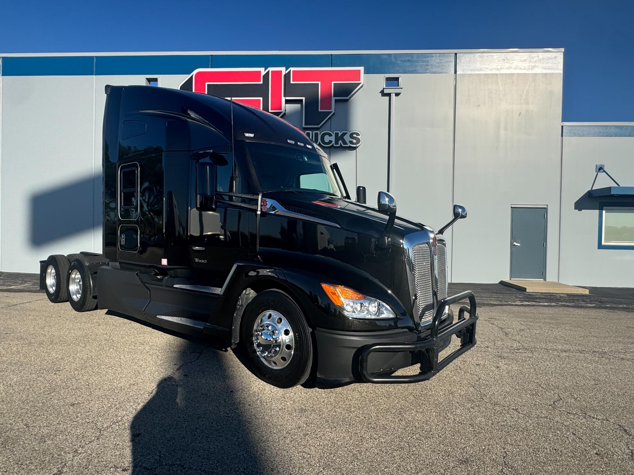 2023 KENWORTH T680 2023 KENWORTH T680 - image 3 of 6