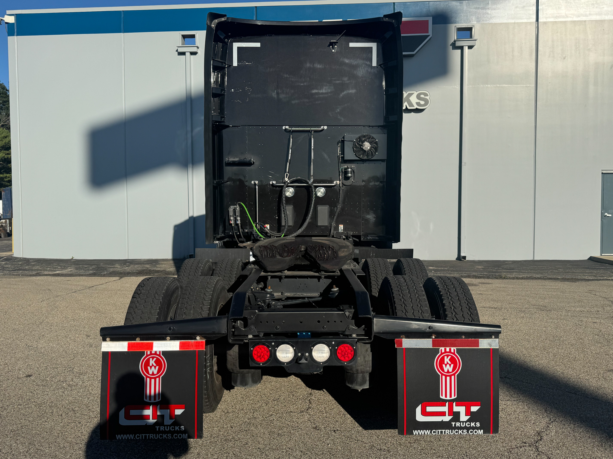 2023 KENWORTH T680 2023 KENWORTH T680 - image 5 of 6