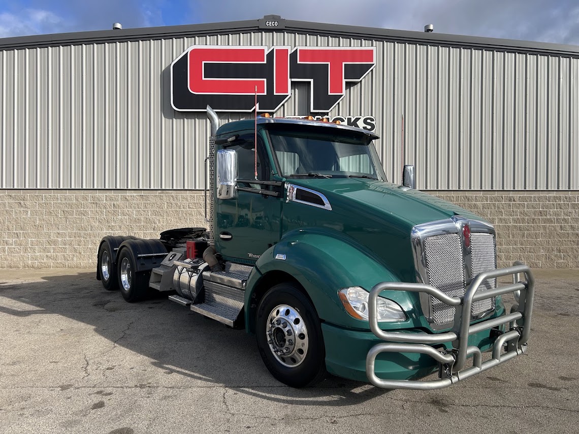 2018 Kenworth T680 in Morton, IL — photo 3