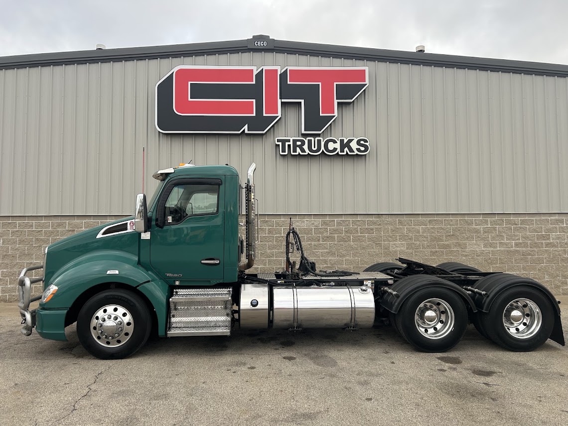 2018 Kenworth T680 in Morton, IL — photo 6
