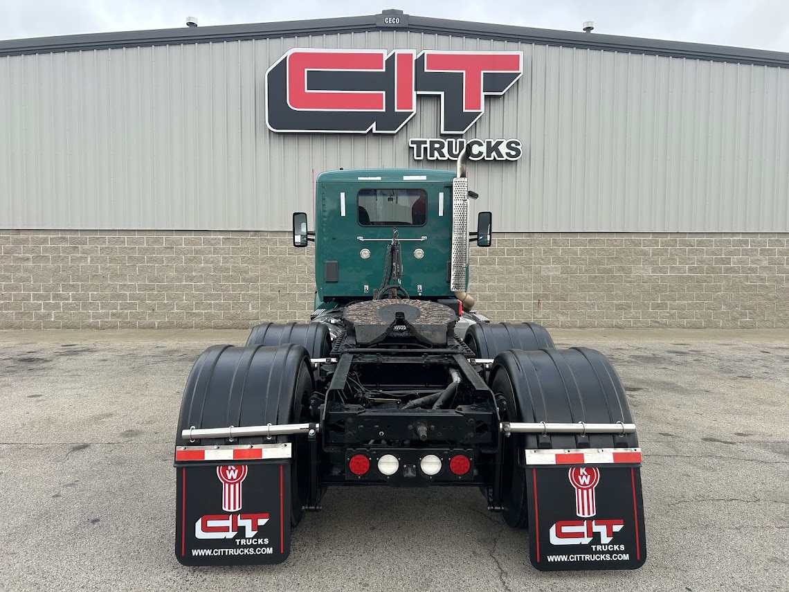 2018 Kenworth T680 in Morton, IL — photo 5